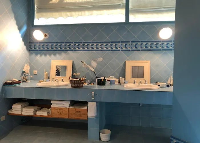 Vaste Proche Toulouse Dans Toulousaine 18eme Bed and breakfast Bouloc (Haute-Garonne)